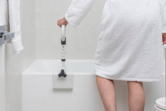 Tub Rails vs Grab Bars: Choosing the Right Bathtub Support